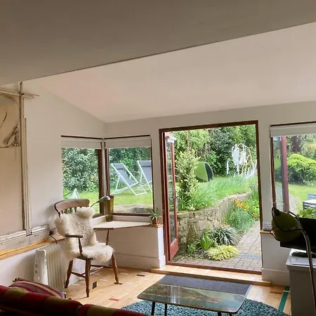 Unique Artists Studio With A Private Garden. Pewsey Exterior photo